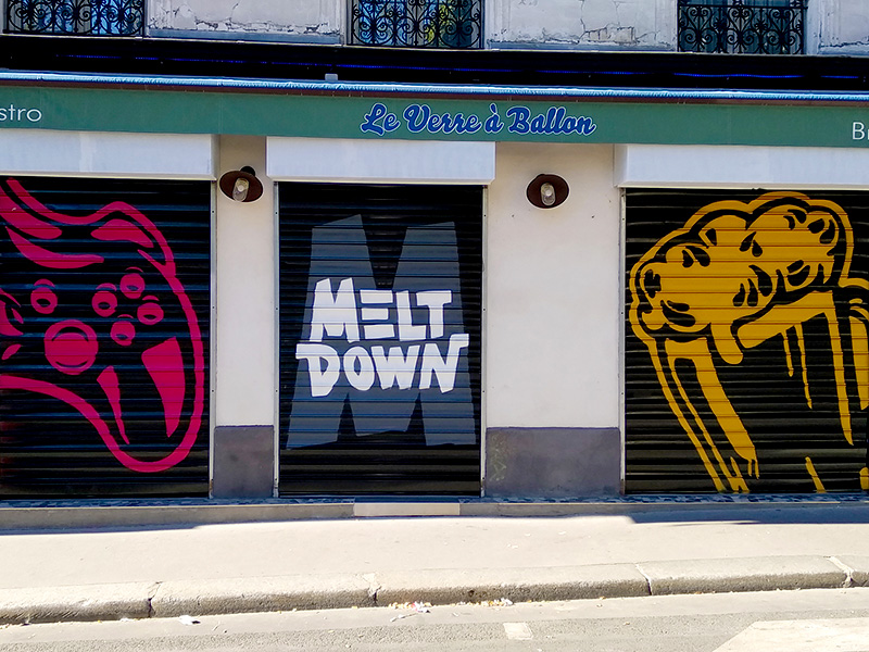 graffiti rideaux mtalliques bar